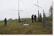 Sobotní dopoledne, stavba fixních antén